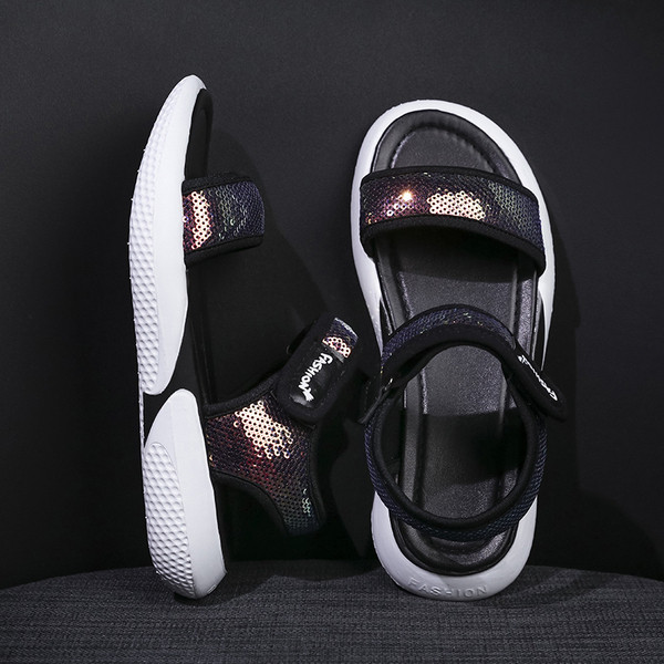 Fényes hatású sport-alkalmi női szandál két színben