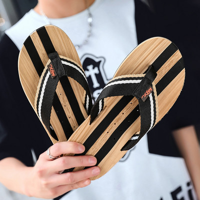 Férfi hétköznapi papucs három színben, lapos talppal