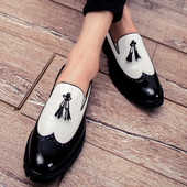 Μοντέρνα ανδρικά μοκασίνια με μεταλλικό στοιχείο σε τρία χρώματα