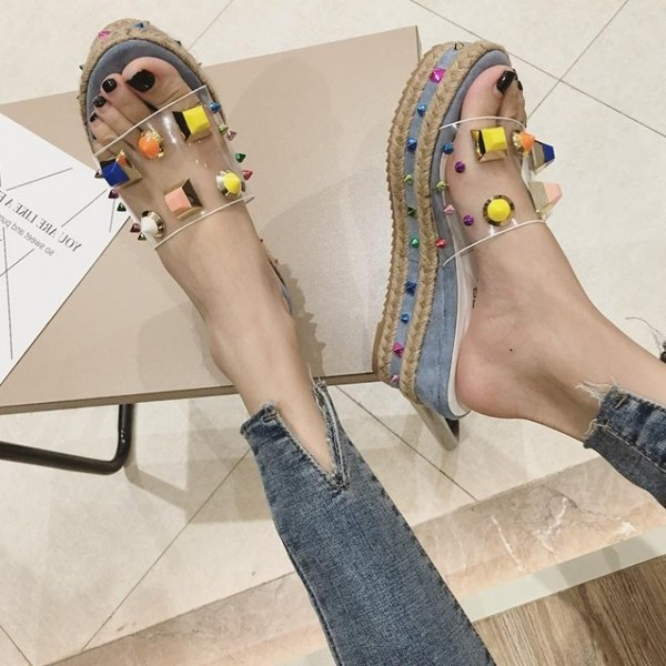 Stílusos női papucs átlátszó pánttal és kövekkel