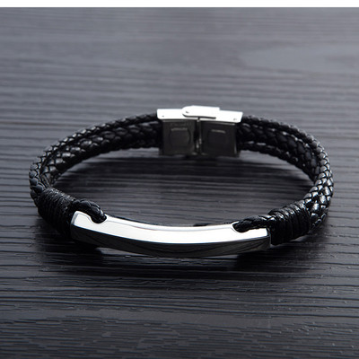 Eko bőrből készült modern férfi karkötő fém elemmel