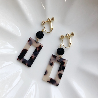 Κομψά γυναικεία σκουλαρίκια