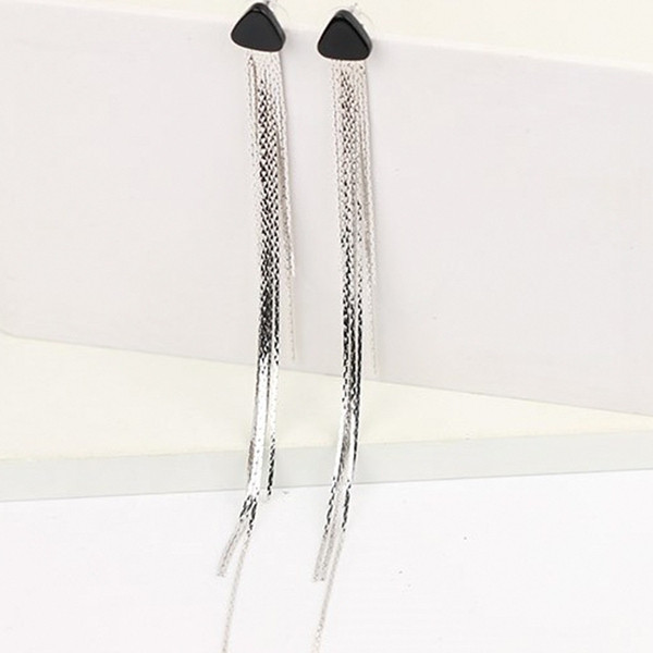 Elegáns női hosszú fülbevaló két színben kővel