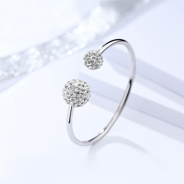 Μοντέρνο γυναικείο βραχιόλι  με πέτρινη διακόσμηση