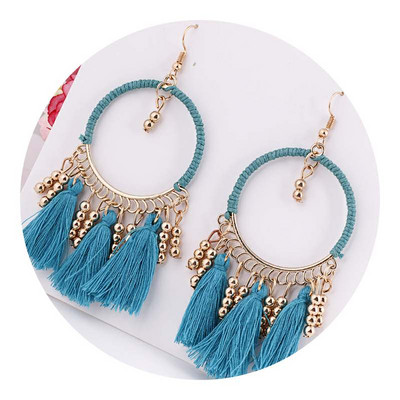 Κομψά γυναικεία σκουλαρίκια με φούντα σε διάφορα χρώματα