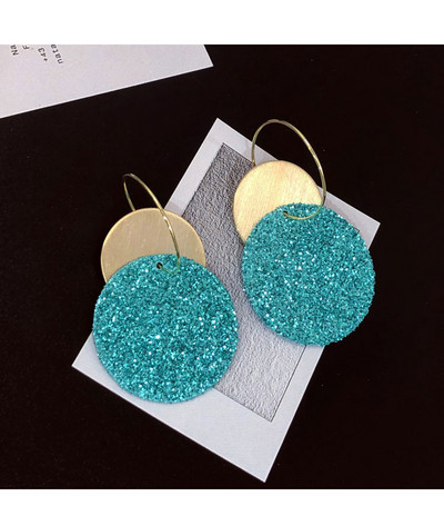 Stílusos női fülbevaló kerek formában