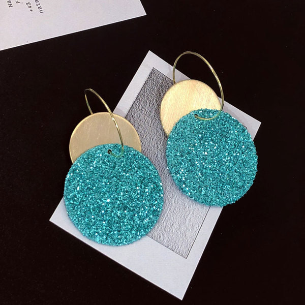 Stílusos női fülbevaló kerek formában