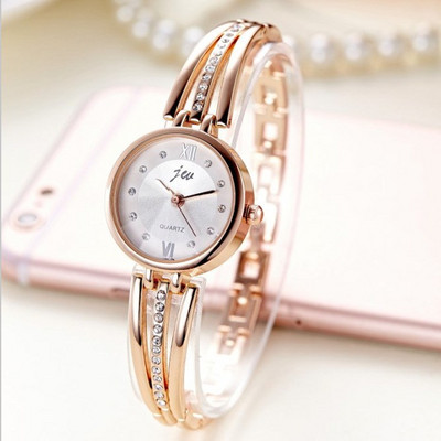 Стилен дамски часовник с метална дръжка и камъни в два цвята