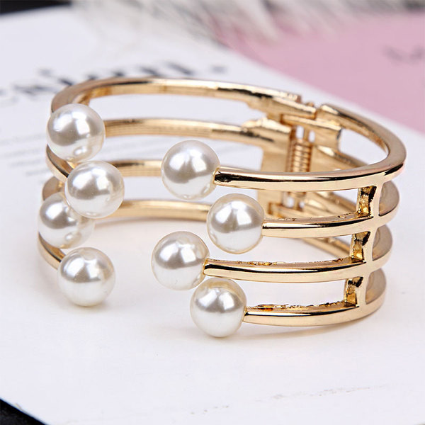 Γυναικείο βραχιόλι με πέρλες σε χρυσό και ασημί χρώμα