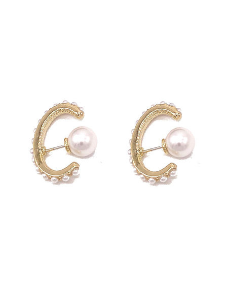 Hétköznapi női gyöngyös fülbevaló új modellje