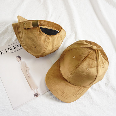 Γυναικείο μοντέλο βελούδινο καπέλο σε διάφορα χρώματα