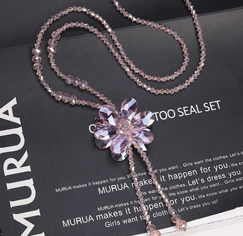 Hosszú női nyaklánc 3D elemmel több színben