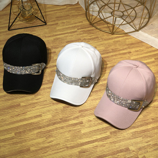 Modern női sapka napellenzővel és kövekkel több színben