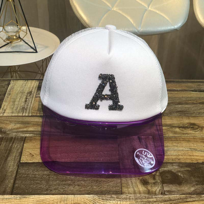 Új modell női sapka átlátszó napellenzővel több színben