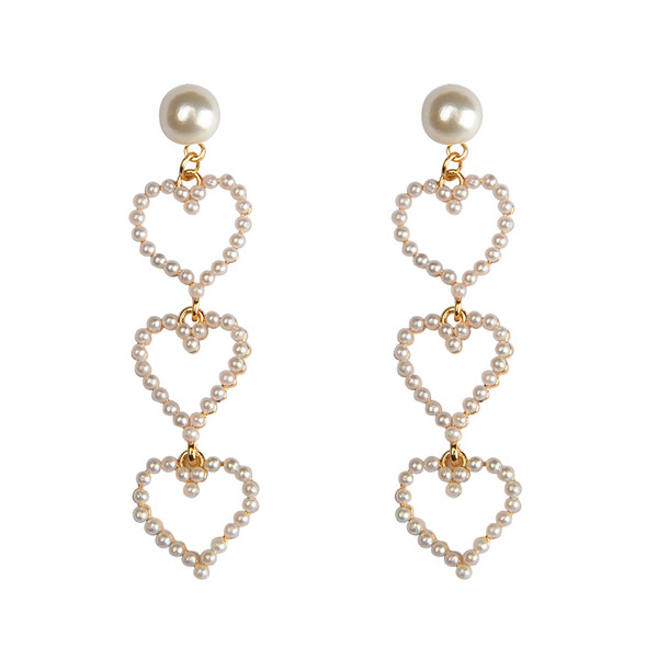 Elegáns női hosszú fülbevaló gyöngyökkel