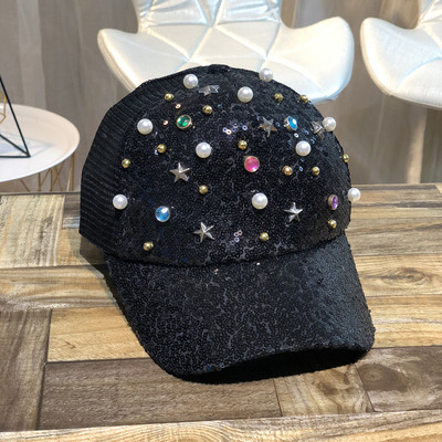 Γυαλιστερό γυναικείο καπέλο με πούλιες σε διάφορα χρώματα - δύο μοντέλα