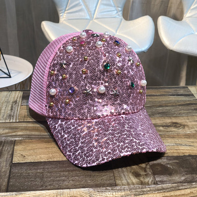 Γυαλιστερό γυναικείο καπέλο με πούλιες σε διάφορα χρώματα - δύο μοντέλα