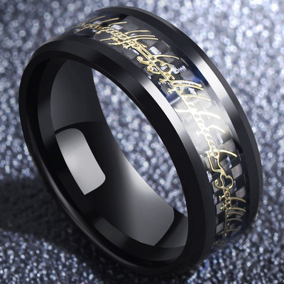 Μοντέρνο ανδρικό δαχτυλίδι σε μαύρο χρώμα με επιγραφή