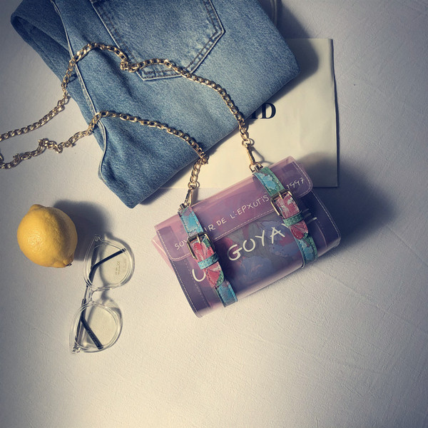 Modern női táska fém fogantyúval, két színben