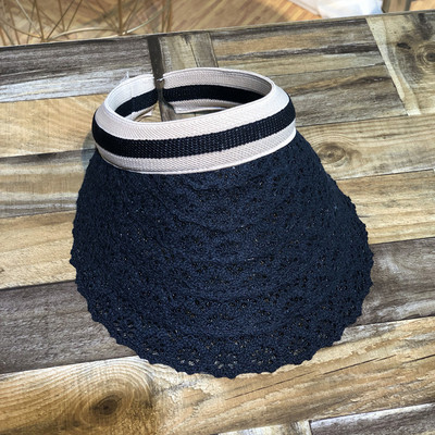 Κομψό γυναικέιο καπέλο με γείσο με δαντέλα σε διάφορα χρώματα