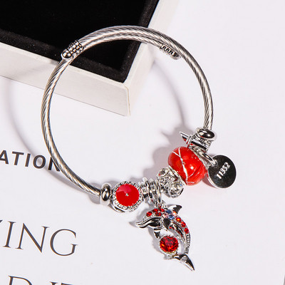 Μοντέρνο γυναικείο βραχιόλι σε τέσσερα χρώματα