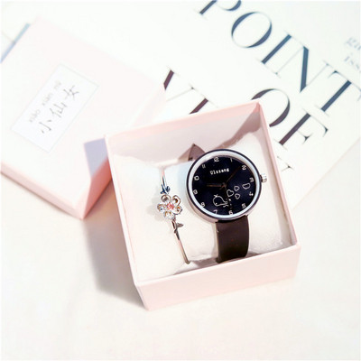 Modern női karóra több színben karkötővel kiegészítve