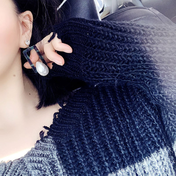 Modern női fülbevaló sárga és zöld gyöngyökkel