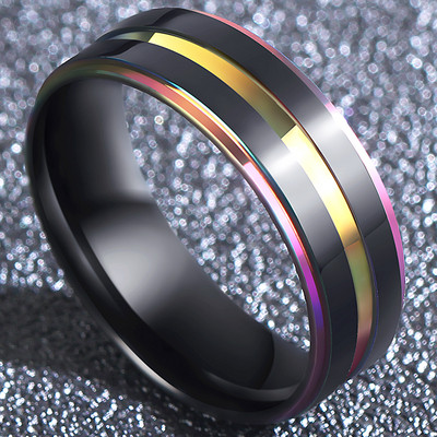 Μοντέρνο ανδρικό δαχτυλίδι  σε μαύρο χρώμα με χρωματιστές ταινίες