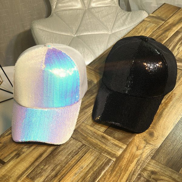 Fényes hatású nyári női sapka több színben