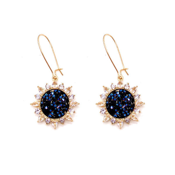 Elegáns női fülbevaló kék kövekkel