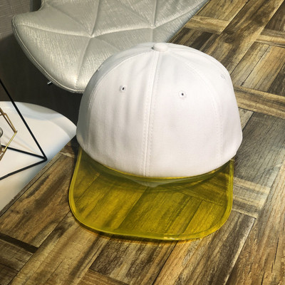 Nou model de pălărie cu vizor transparent potrivit pentru bărbați și femei