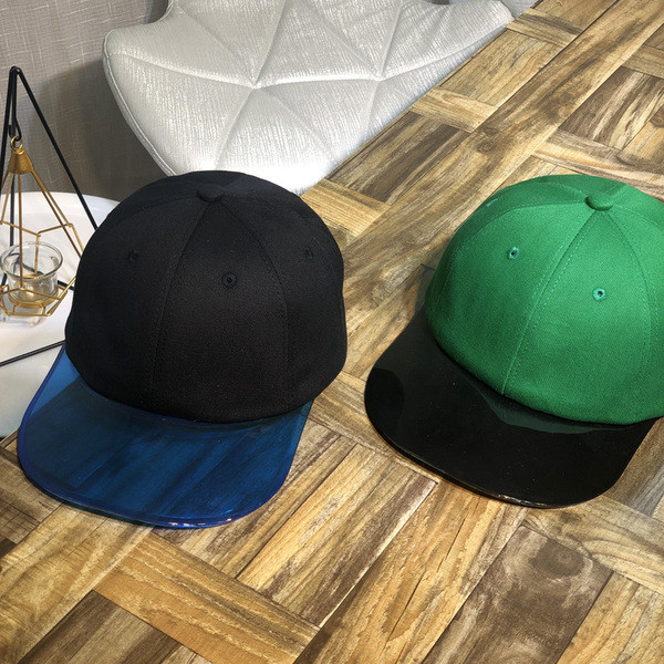 Nou model de pălărie cu vizor transparent potrivit pentru bărbați și femei