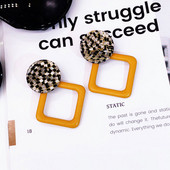 Új női fülbevaló modell sárga és kerek formában