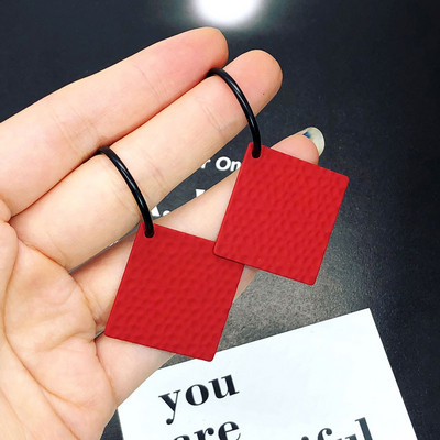 Új női fülbevaló modell négy színben