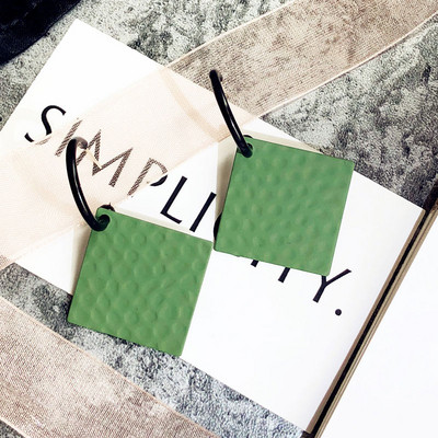 Új női fülbevaló modell négy színben