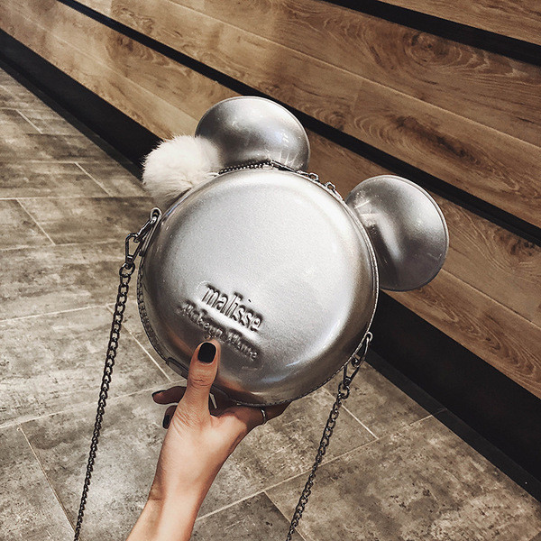 HIT Modern női táska 3D elemmel fekete és piros színben