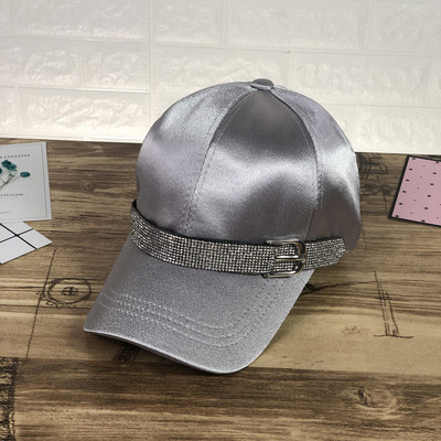 Κομψό γυναικείο καπέλο από σατέν με πέτρες σε διάφορα χρώματα