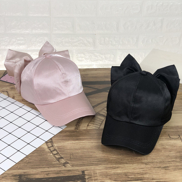 HIT Női sapka napellenzővel és szalaggal több színben