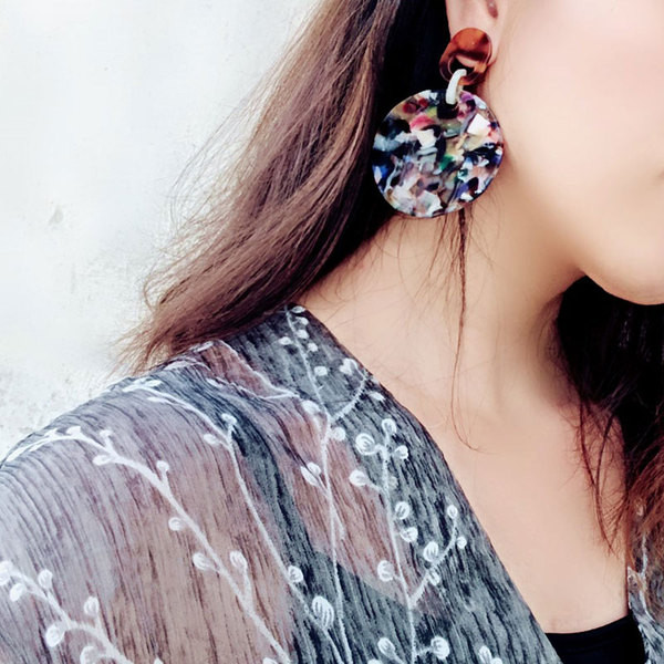 Modern női fülbevaló kerek formában