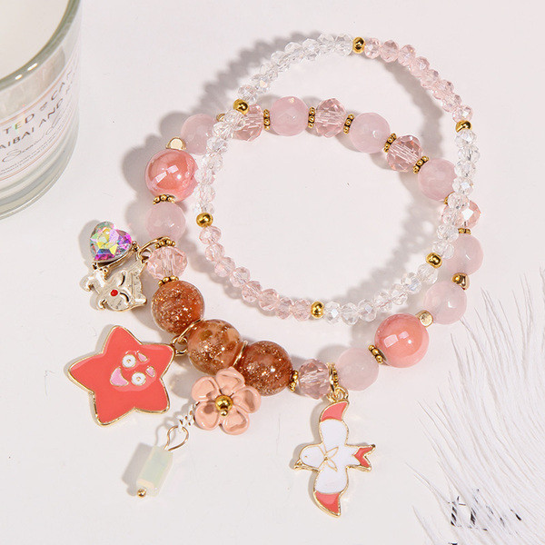 Γυναικείο βραχιόλι με μενταγιόν σε τρία χρώματα