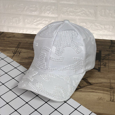 Modern női sapka napellenzővel, fekete, fehér és rózsaszín színben