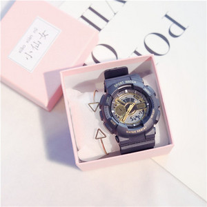 Modern női karóra különböző színekben karkötővel