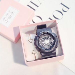 Modern női karóra különböző színekben karkötővel