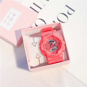 Modern női karóra különböző színekben karkötővel