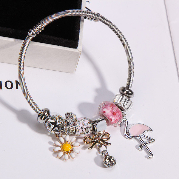 Γυναικείο βραχιόλι με μενταγιόν σε δύο χρώματα