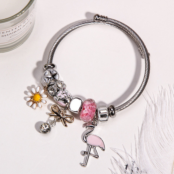 Γυναικείο βραχιόλι με μενταγιόν σε δύο χρώματα