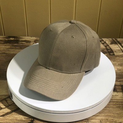 Sport-alkalmi sapka napellenzővel több színben, férfiak és nők számára egyaránt