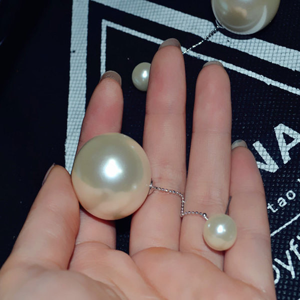 Aktuális hosszú, gyöngyös női fülbevaló