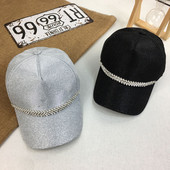 Fényes női sapka kövekkel több színben