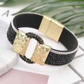 Elegáns női karkötő kövekkel több színben és fém csattal